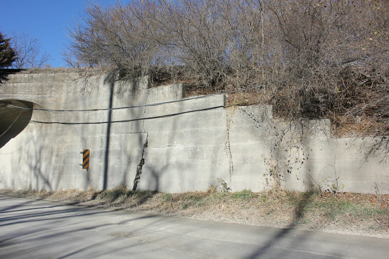 Southeast wing wall